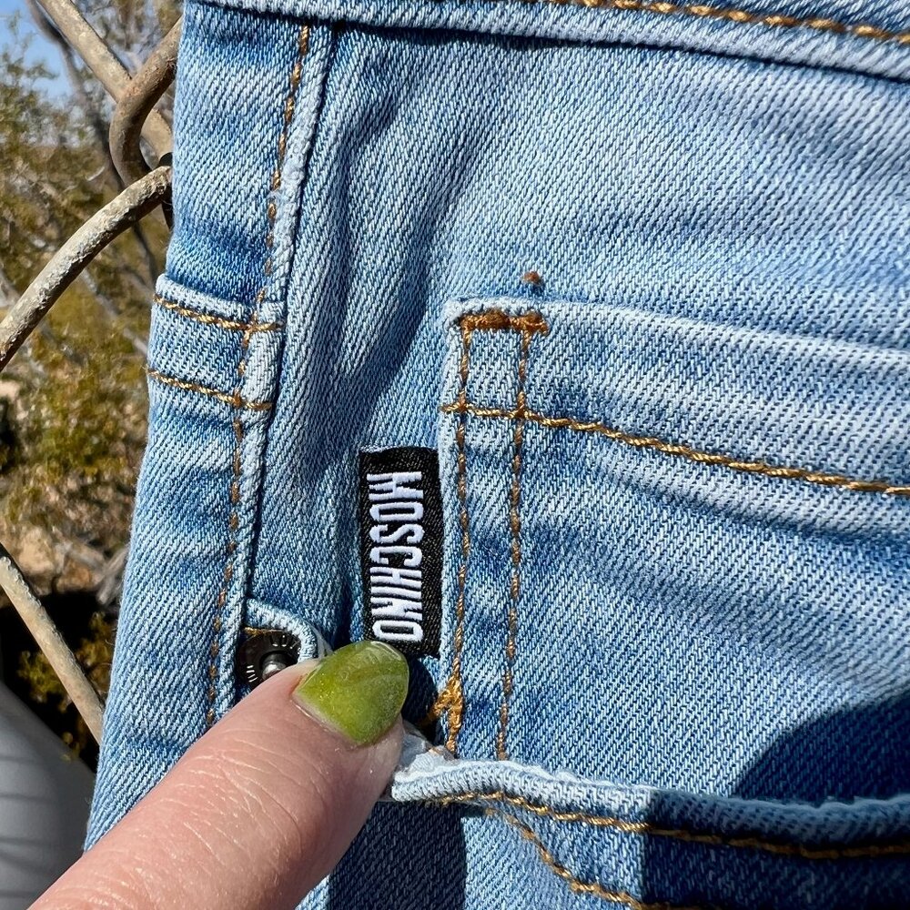 Love Moschino Embroidered Boyfriend Jeans, Stretch Straight Leg, Sz 26 Je T'Aime - Picture 6 of 10